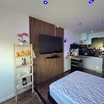 L Elegance Vue Parking Prive * 아그
