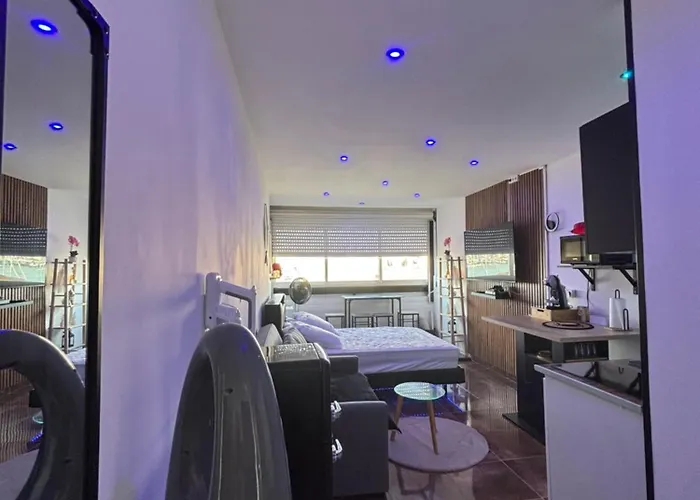 L Elegance Vue Parking Prive شقة آجد