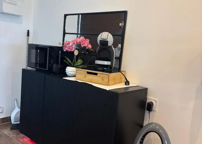 L Elegance Vue Parking Prive شقة آجد